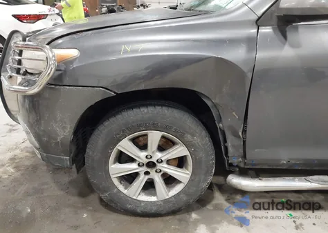 2011 Toyota Highlander Base V6 из США, поврежденный, VIN 5TDBK3EH3BS071468